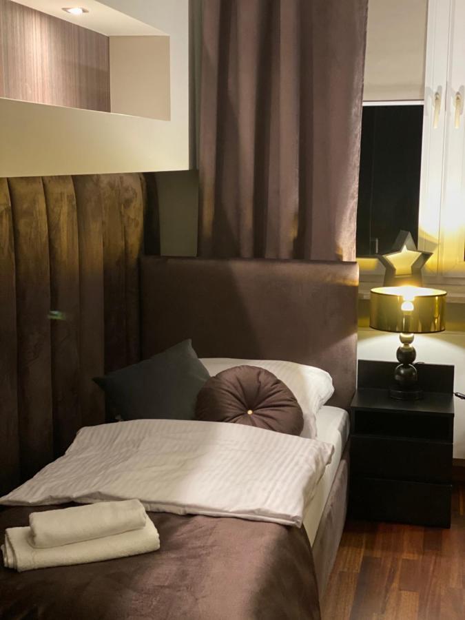 Family & Business Sauna Apartments Klonowa Nad Zalewem, Unikat Spa Kielce Bagian luar foto