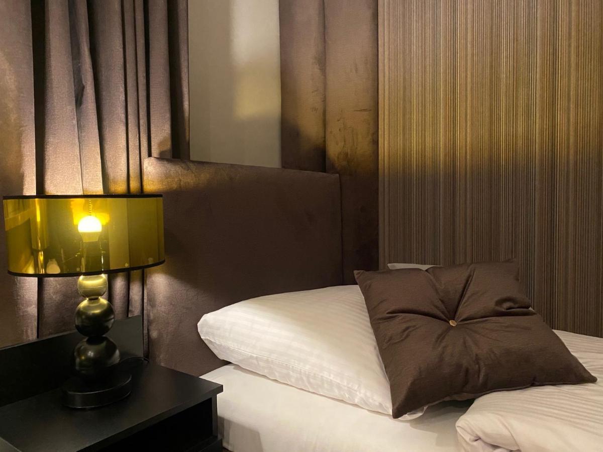 Family & Business Sauna Apartments Klonowa Nad Zalewem, Unikat Spa Kielce Bagian luar foto