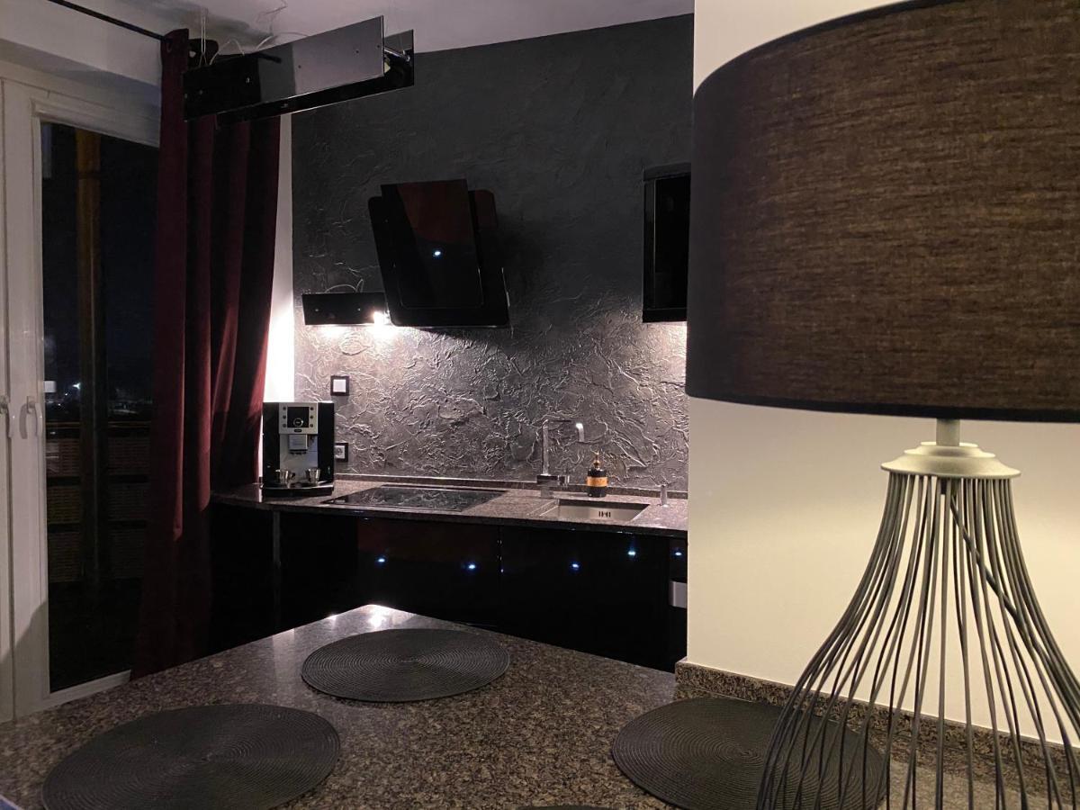 Family & Business Sauna Apartments Klonowa Nad Zalewem, Unikat Spa Kielce Bagian luar foto